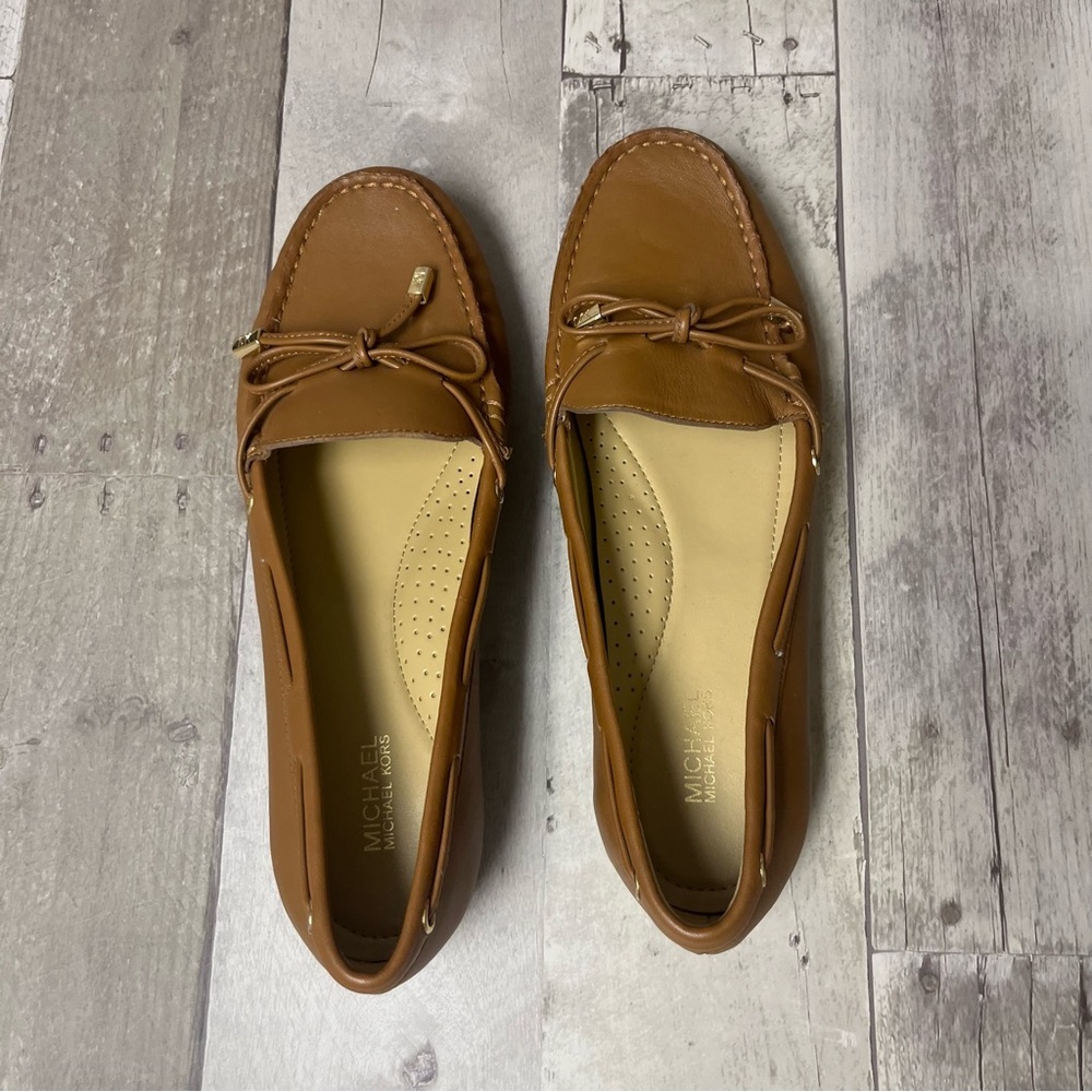 NWOT Michael Kors Leather Juliette Moccasin Loafers Size 7.5 - Picture 2 of 14